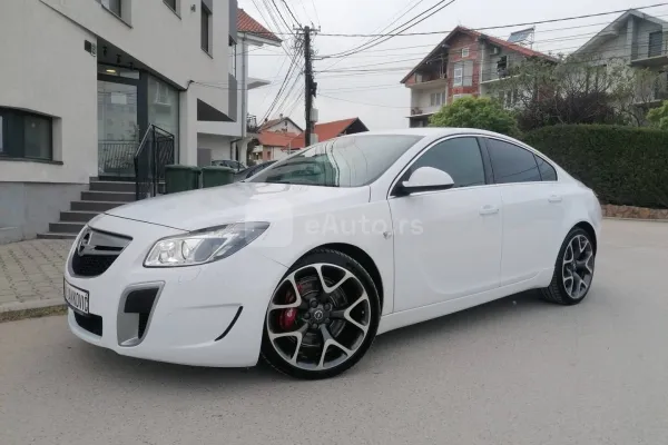 Opel Insignia — polovni automobil