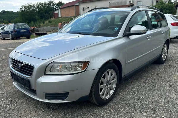 Volvo V50 — polovni automobil