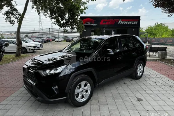 Toyota RAV 4 — polovni automobil