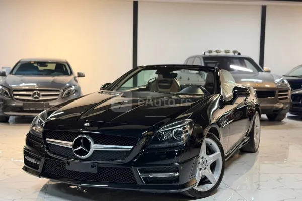 Mercedes Benz SLK 350 — polovni automobil
