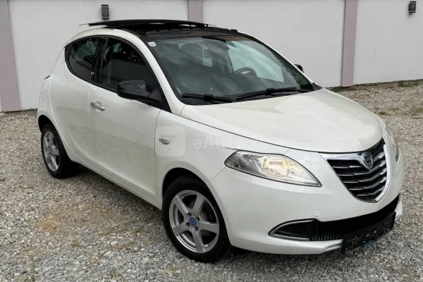 Lancia Ypsilon — polovni automobil