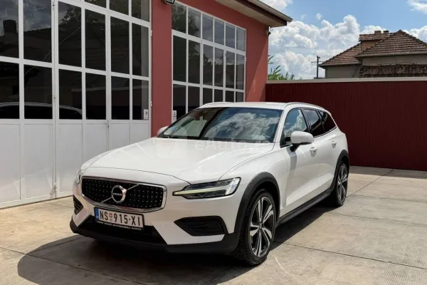 Volvo V60 Cross Country — polovni automobil