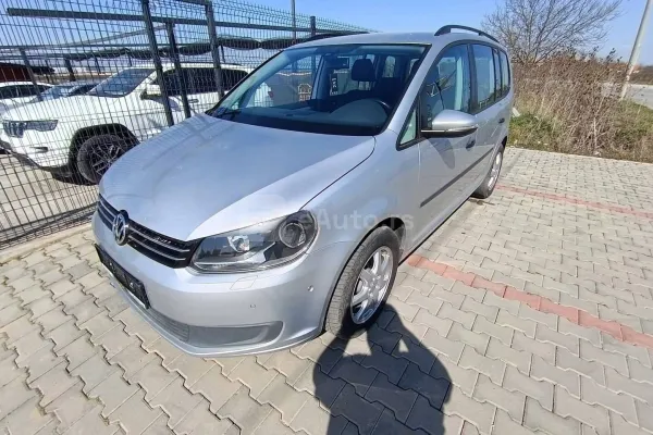 Volkswagen Touran — polovni automobil