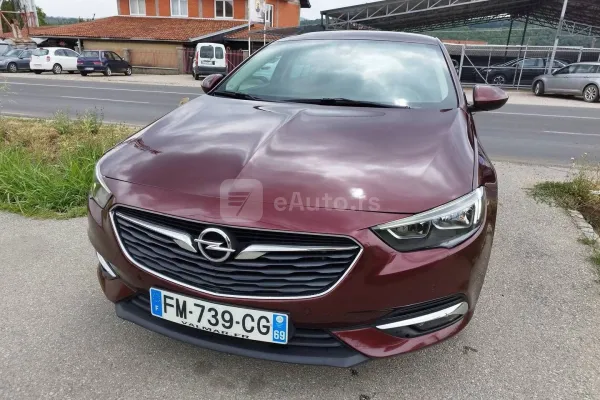 Opel Insignia — polovni automobil