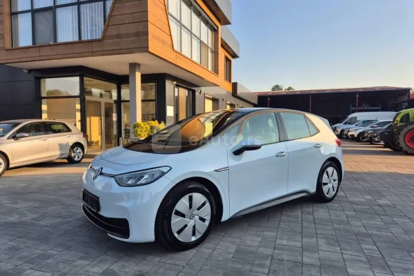 Volkswagen ID.3 — polovni automobil