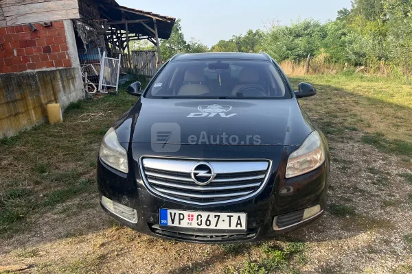 Opel Insignia — polovni automobil