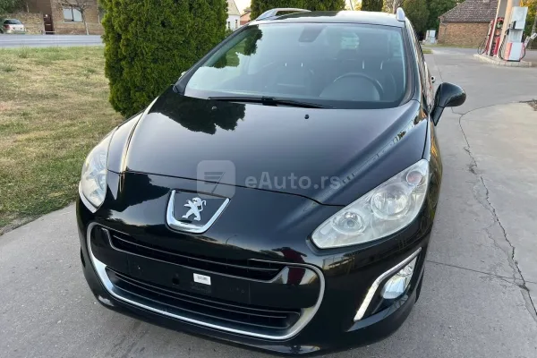 Peugeot 308 — polovni automobil