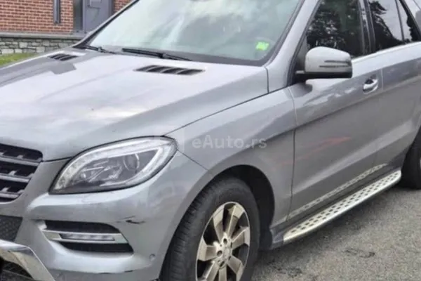 Mercedes Benz ML 250 — polovni automobil