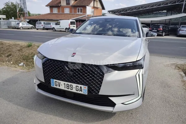 DS 4 — polovni automobil
