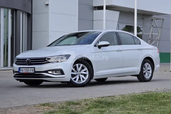Volkswagen Passat B8 — polovni automobil