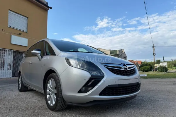 Opel Zafira — polovni automobil
