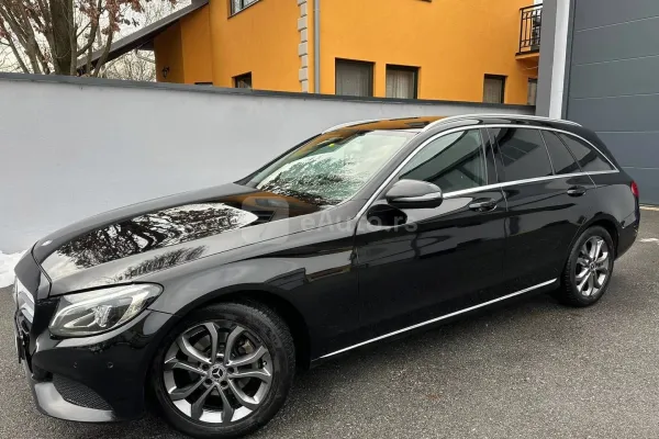 Mercedes Benz C 200 — polovni automobil