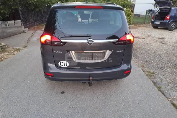 Opel Zafira — polovni automobil
