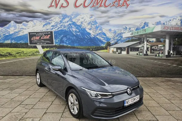 Volkswagen Golf 8 — polovni automobil