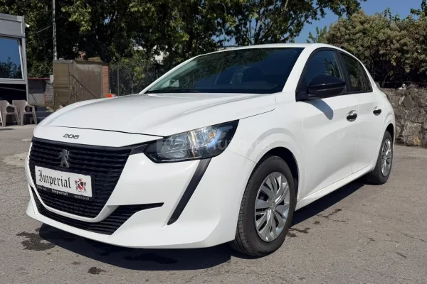 Peugeot 208 — polovni automobil