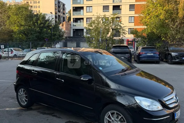 Mercedes Benz B 200 — polovni automobil