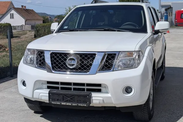 Nissan Pathfinder — polovni automobil