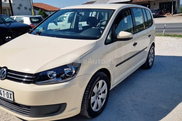 Volkswagen Touran — polovni automobil