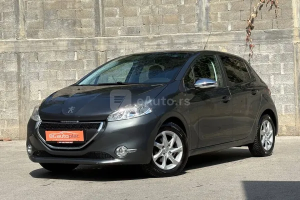 Peugeot 208 — polovni automobil
