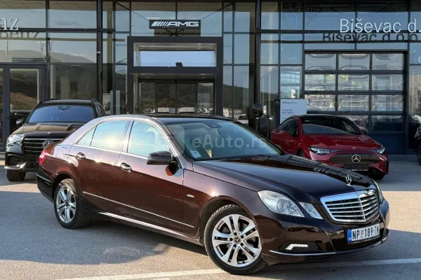 Mercedes Benz E 220 — polovni automobil