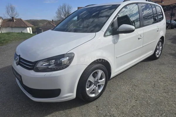 Volkswagen Touran — polovni automobil