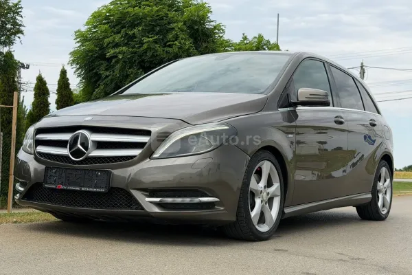 Mercedes Benz B 200 — polovni automobil