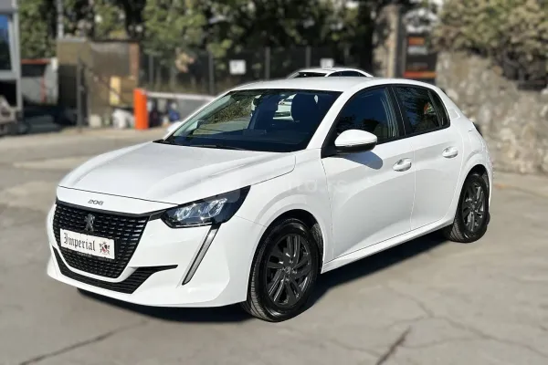 Peugeot 208 — polovni automobil
