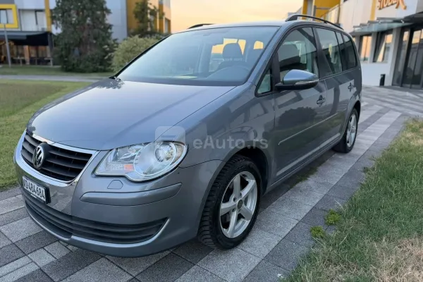 Volkswagen Touran — polovni automobil