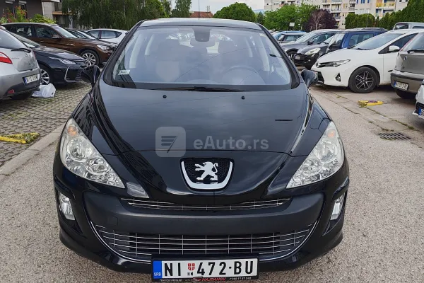 Peugeot 308 — polovni automobil