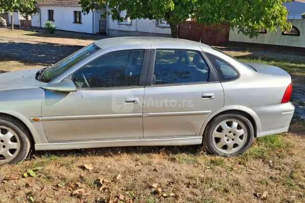 Opel Vectra B — polovni automobil