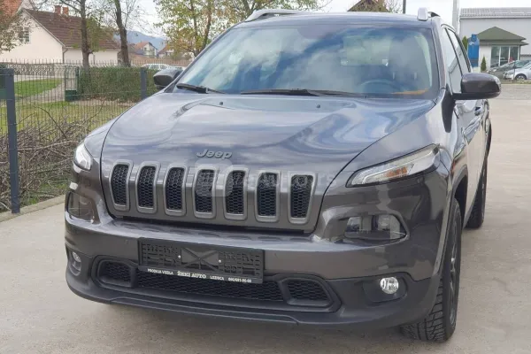 Jeep Cherokee — polovni automobil