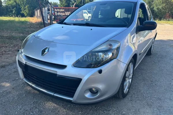 Renault Clio — polovni automobil