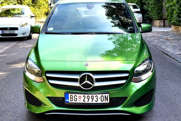 Mercedes Benz B 180 — polovni automobil