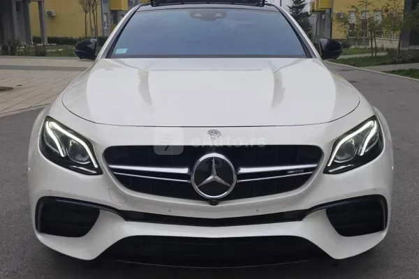 Mercedes Benz E 63 AMG — polovni automobil