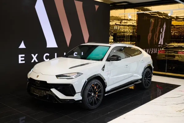 Lamborghini Urus — polovni automobil