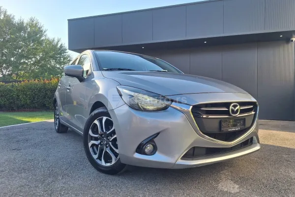 Mazda 2 — polovni automobil