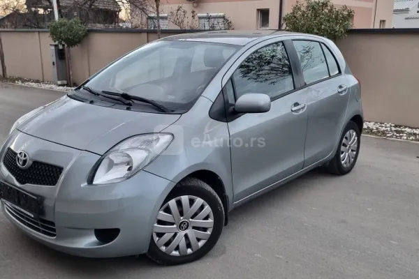 Toyota Yaris — polovni automobil
