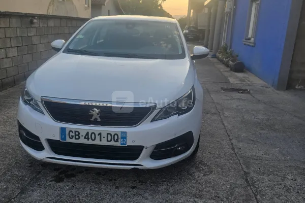 Peugeot 308 — polovni automobil