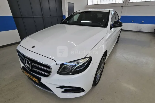 Mercedes Benz E 220 — polovni automobil