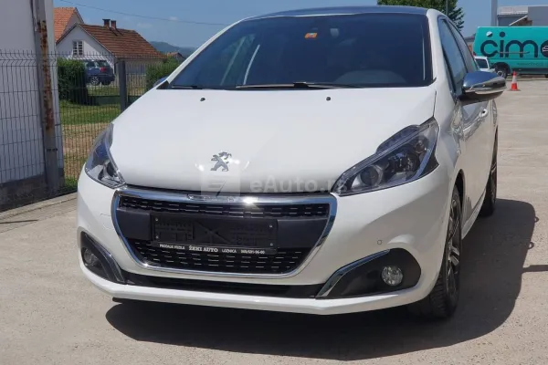 Peugeot 208 — polovni automobil