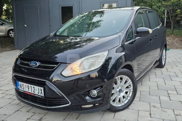 Ford Grand C-Max — polovni automobil