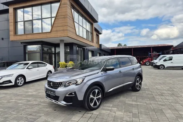 Peugeot 5008 — polovni automobil