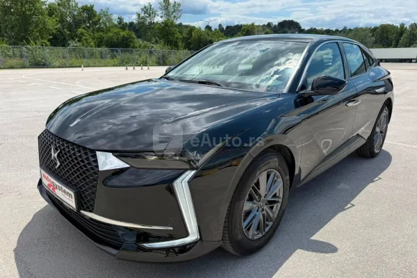 DS 4 — polovni automobil
