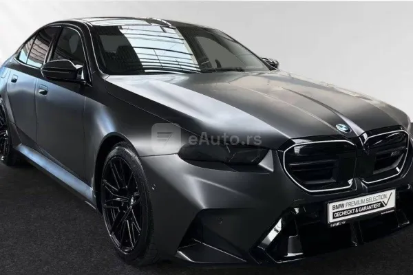 BMW M5 — polovni automobil
