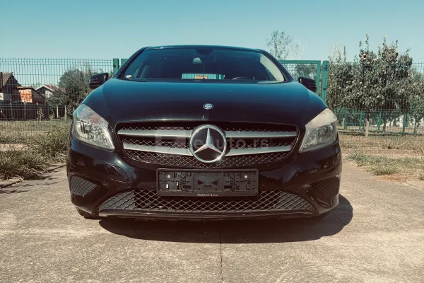 Mercedes Benz A 180 — polovni automobil