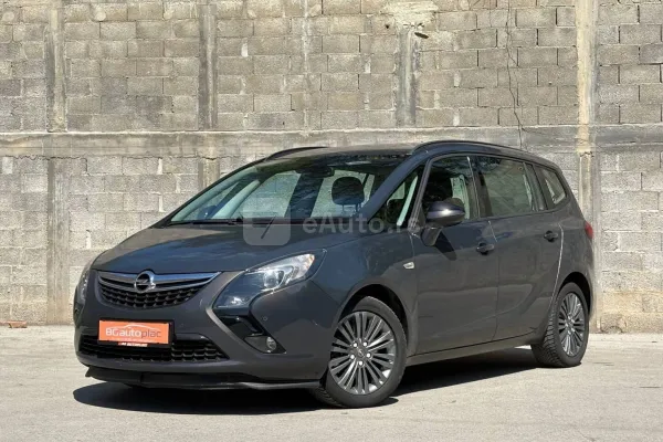 Opel Zafira — polovni automobil